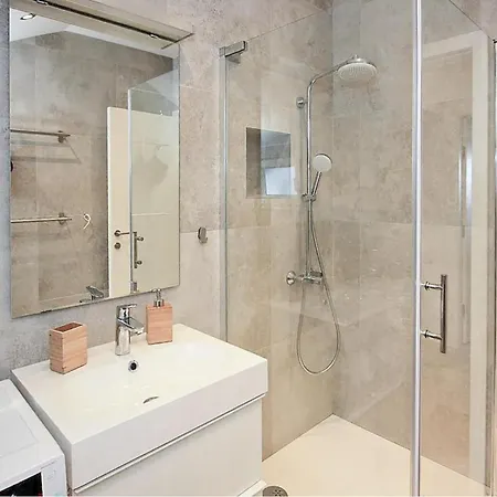 2 Bedroom Stunning In * Supetar