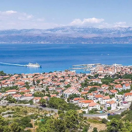 Apartment 2 Bedroom Stunning In Supetar